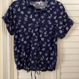 Island Shores Women’s Dark Blue Sea Shell Cuffed Short sleeve Shirt w/tie Size M